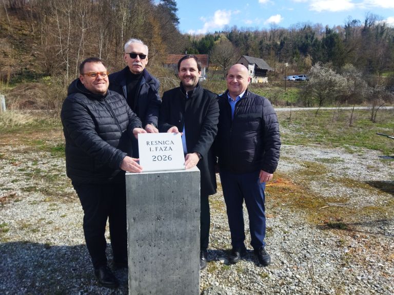 Temeljni kamen Resnica Hrastnik