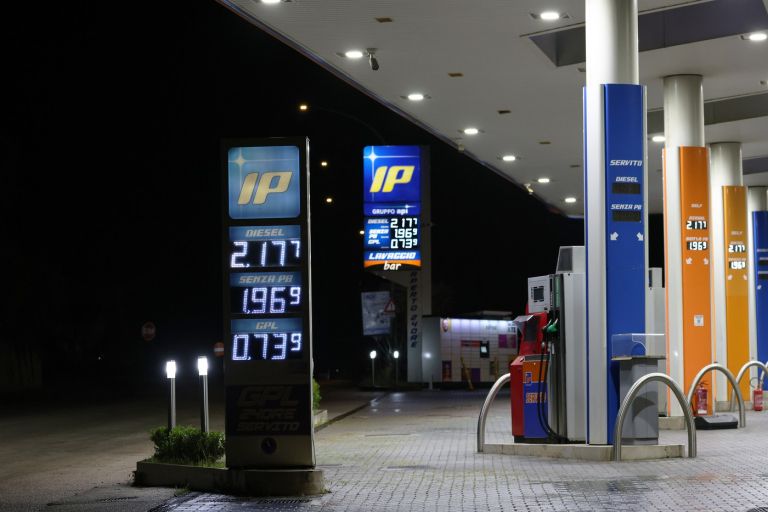 bencinska, palermo.jpg