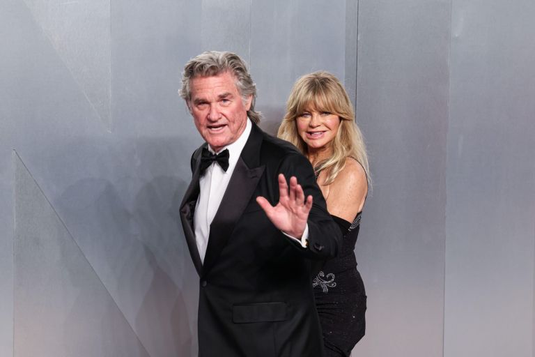 Kurt Russell, Goldie Hawn (2).jpg