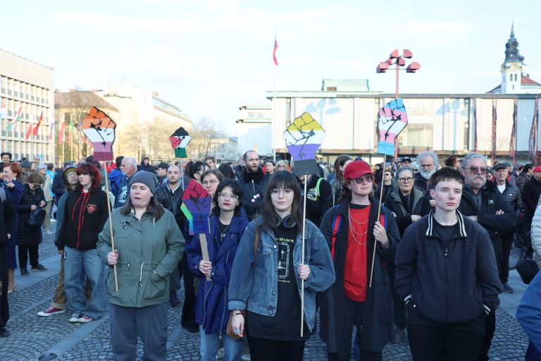 shod na volitve trg republike.jpg