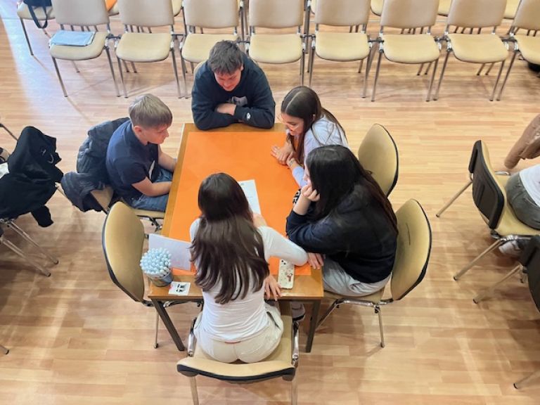 crensovci, otroski-parlament