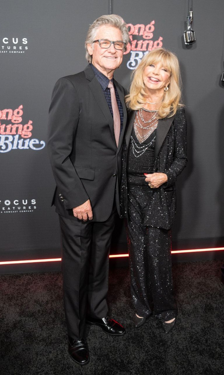Kurt Russell, Goldie Hawn (3).jpg