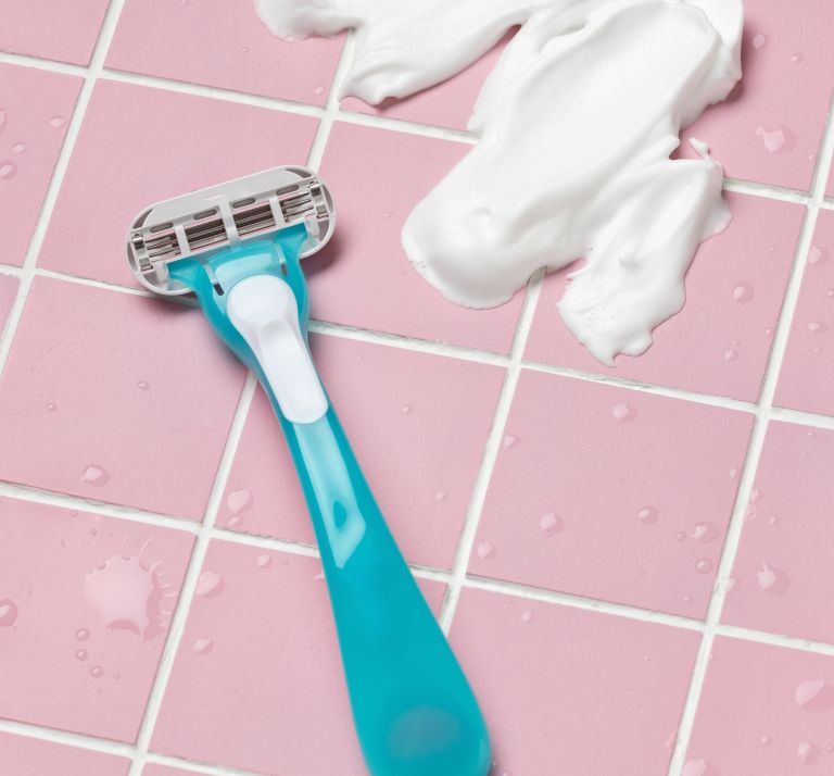 Ženska, britje, dlake