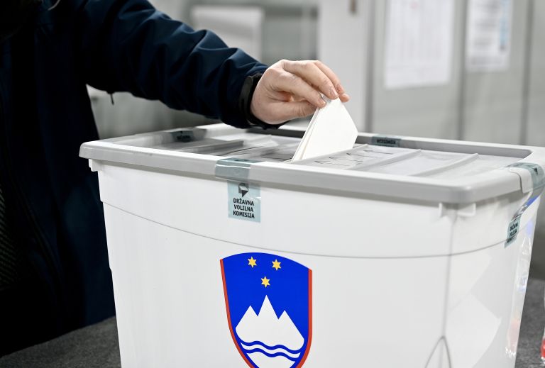 volitve volilna skrinjica.jpg