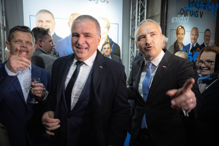 NSI SLS lotric cigler kralj Simen Zupancic.jpg