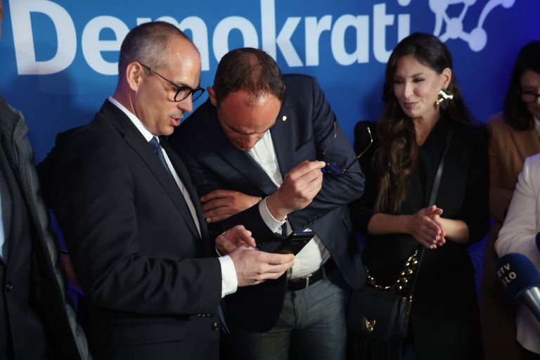 anže logar, eva irgl.jpg