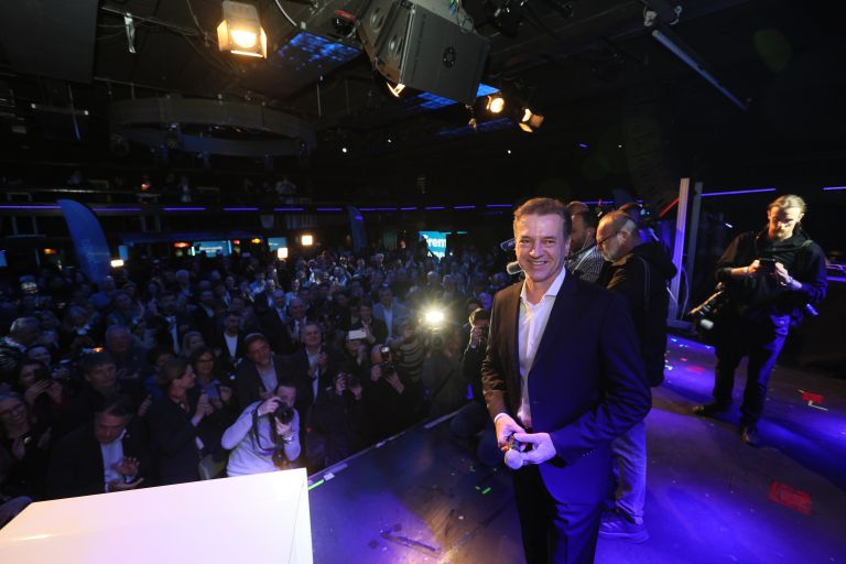 GS robert golob cvetlicarna Andrej petelinsek.jpg