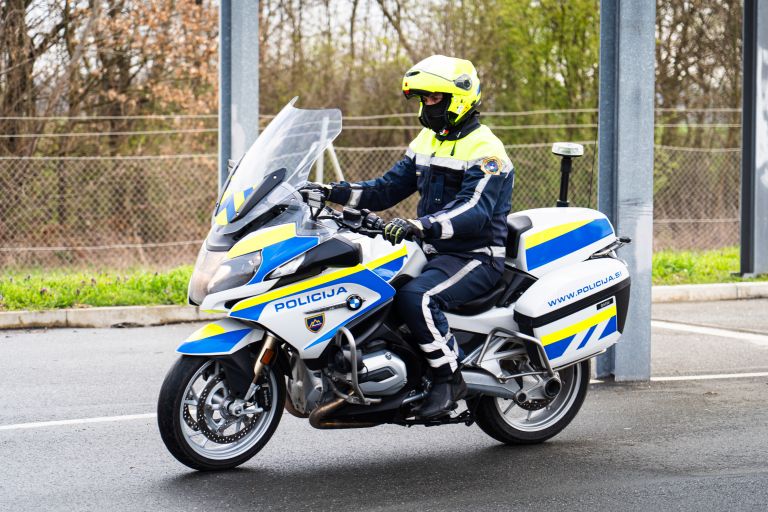 policija, policisti-motoristi, motoristicna-sezona