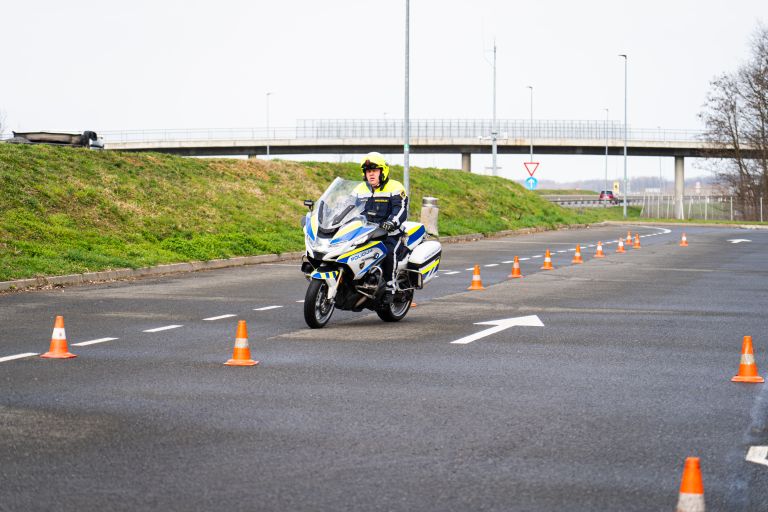 policija, policisti-motoristi, motoristicna-sezona