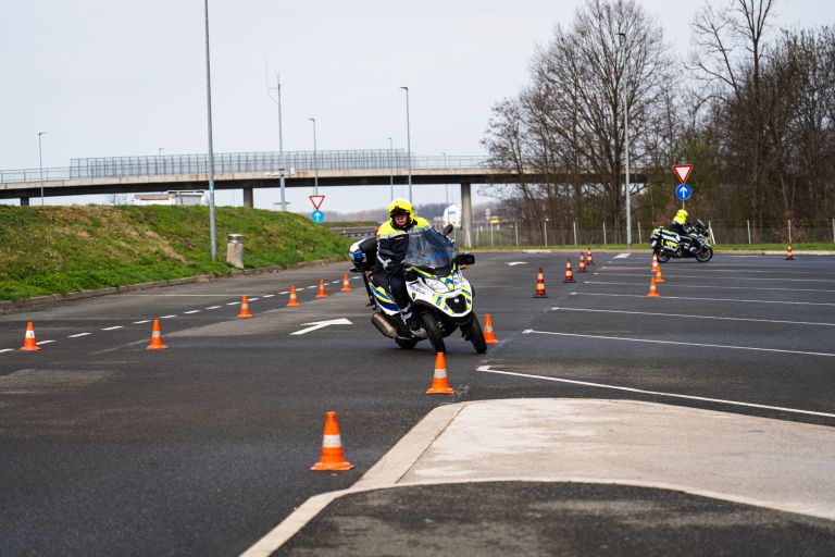 policija, policisti-motoristi, motoristicna-sezona