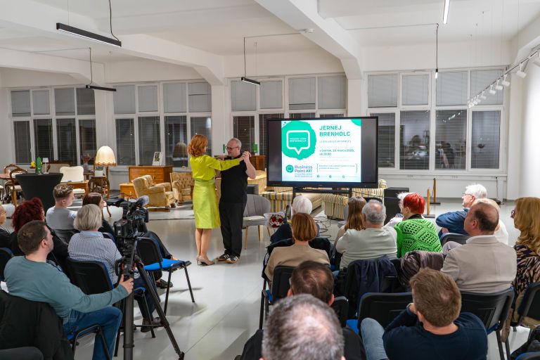 pogovorni-vecer-restavracija, jernej-brenholc