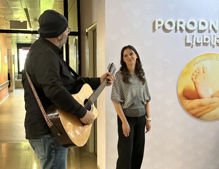 porodnisnica-ljubljana, materinski-dan