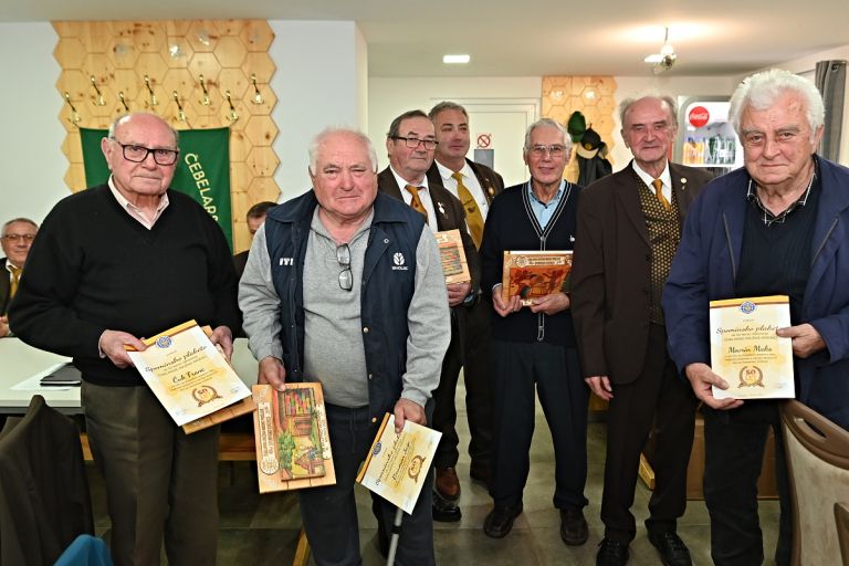 cebelarska-druzina-radenci, cebelarji, 50-let