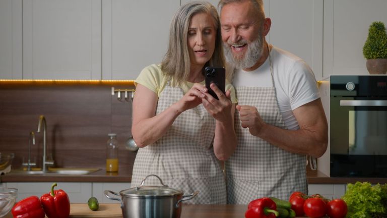 kuhanje po receptu na spletu