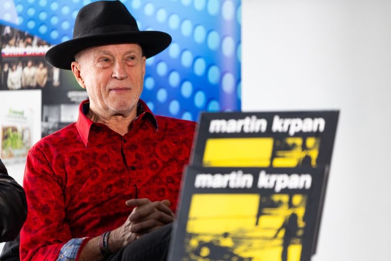 Vlado Kreslin ob obujanju spominov na čas, ko so z minimalnimi sredstvi ustvarjali glasbo, ki odmeva