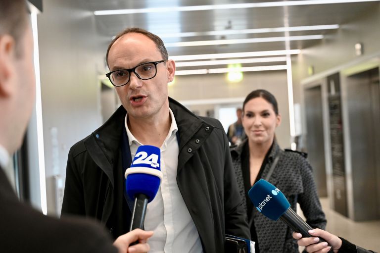 SESTANEK GOLOB KRISTALNA PALACA KOALICIJA.jpg