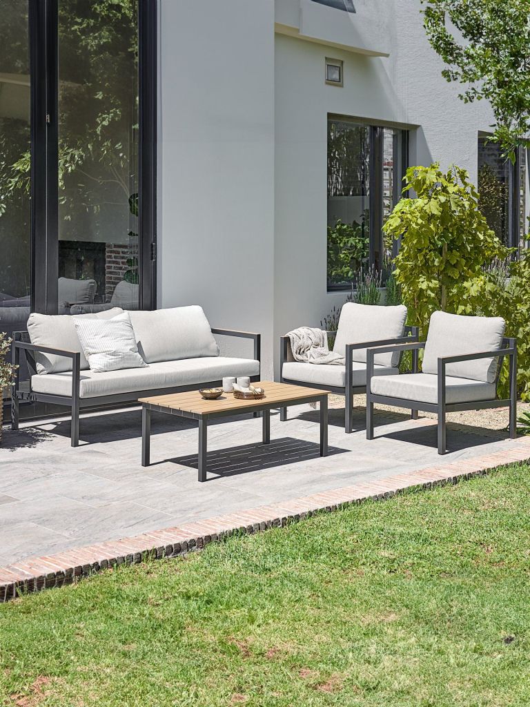 vrtne garniture, mize, stoli, jysk