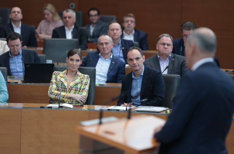 logar irgl jansa Robert Balen.jpg