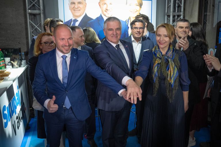 vrtovec lotric bregant Simen Zupancic.jpg