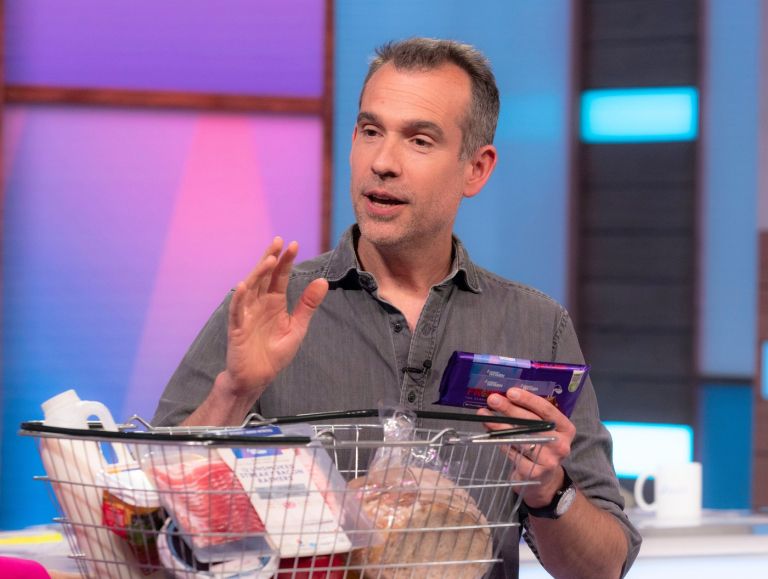 zdravnik in znanstveni komunikator Chris van Tulleken.jpg