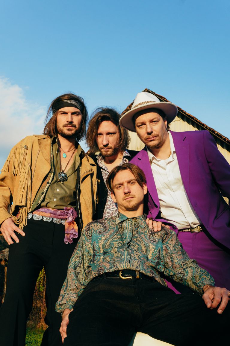 Prismojeni profesorji bluesa, po angleško ali Wacky Blues Professors