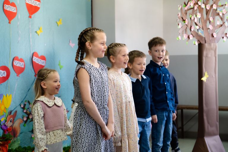 dan-zena, materinski-dan, predstava, berkovci