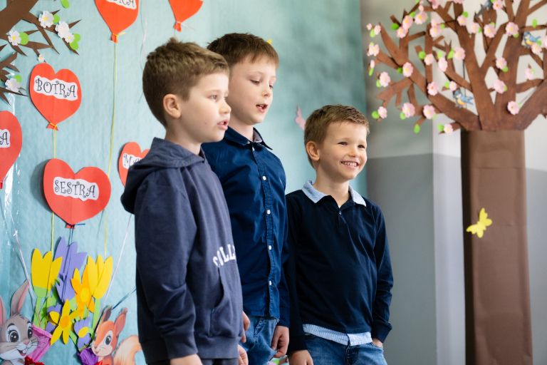 dan-zena, materinski-dan, predstava, berkovci