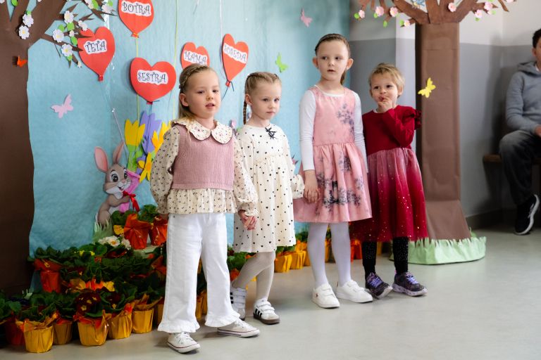 dan-zena, materinski-dan, predstava, berkovci