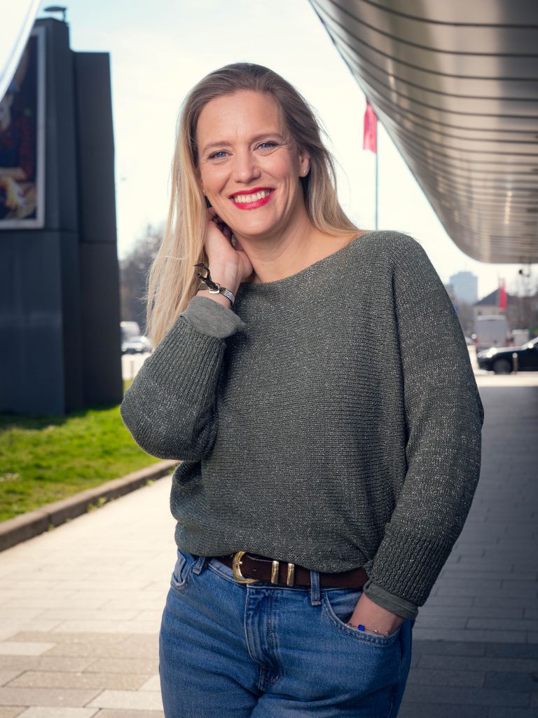 Ana Hribar