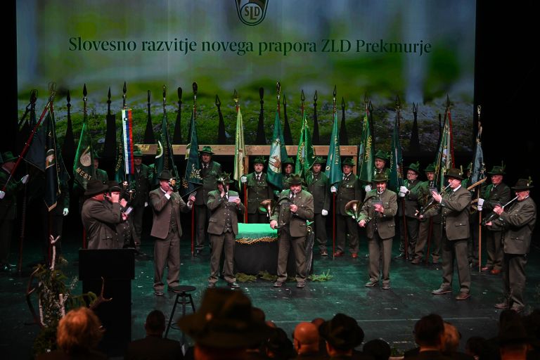 murska-sobota, lovci, razvitje-prapora-zld-prekmurje.