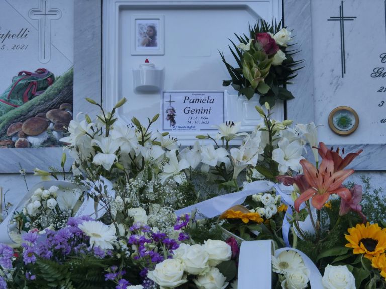 pamela genini.jpg