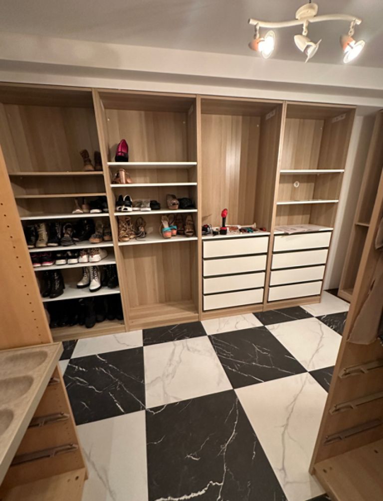 tamara-fortuna, garderobna-omara