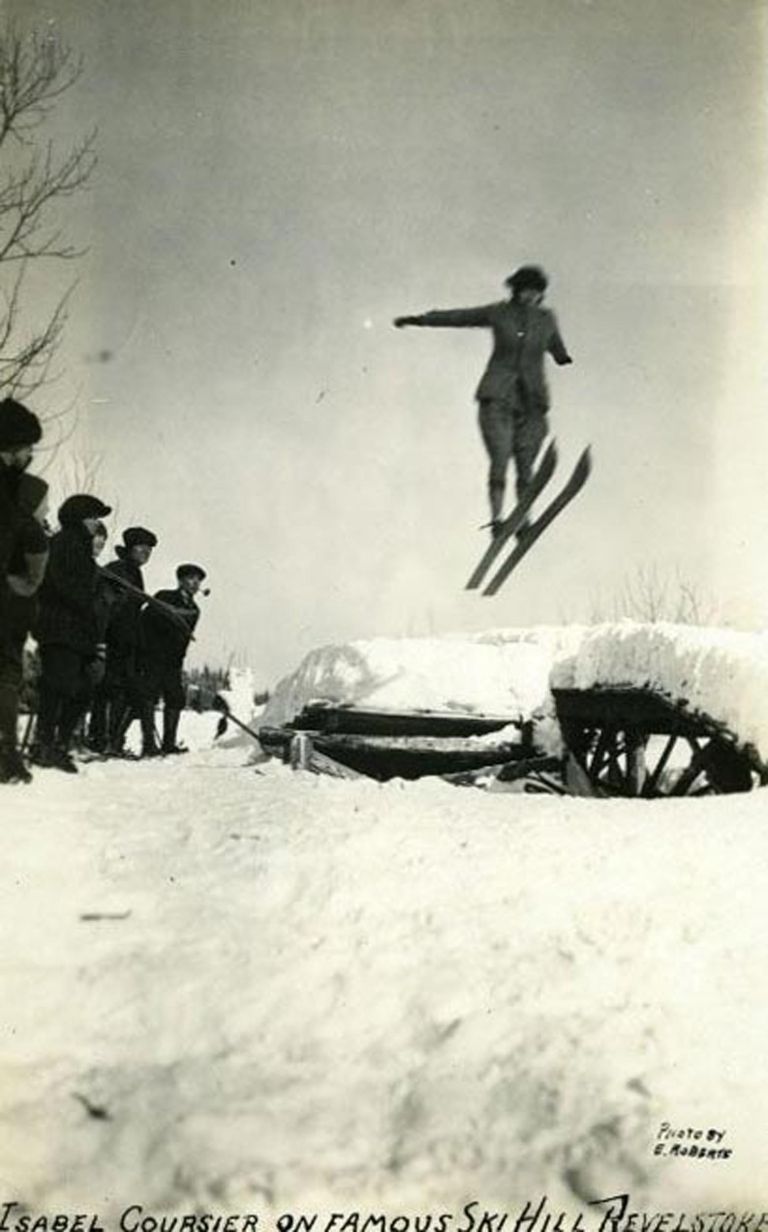 skoki isabel-coursier-jumping.jpg