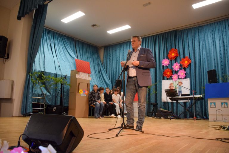 cernelavci, materinski-dan