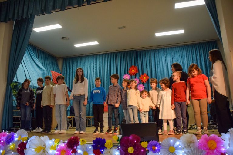 cernelavci, materinski-dan