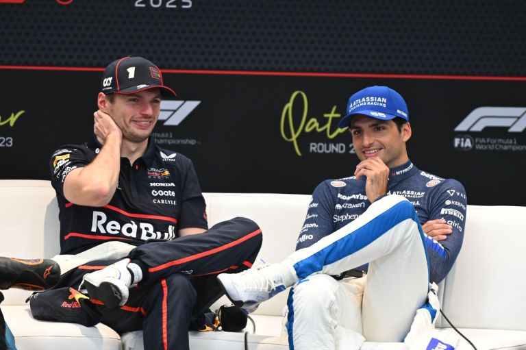 Max verstappen in carlos sainz.jpg