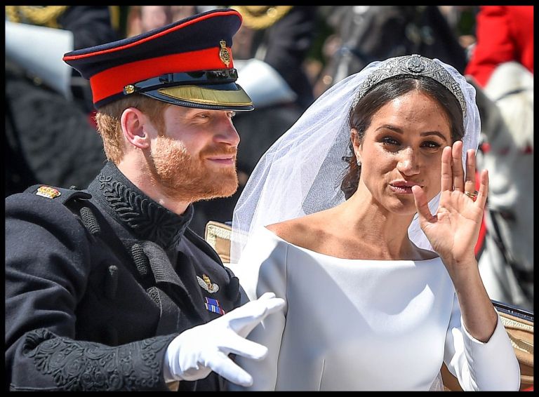 Par, ki je zaslužen za kar veliko število škandalov se je znašel na dnu lestivce, skupaj s težavnim stricem.