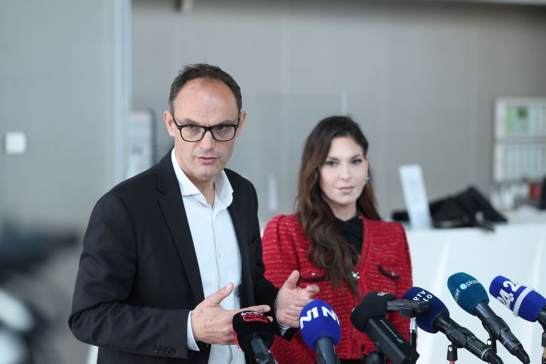 pogovori golob koalicija stranke.jpg