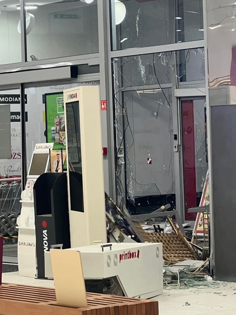 bankomat, razstrelilitev, celje