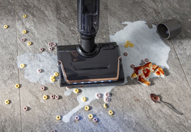 Digital-X-CLEAN 7 LIFESTYLE PICTURE-4.png