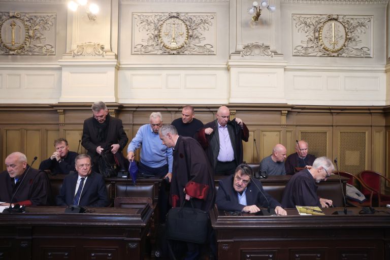 OBTOZENI klop Robert Balen.jpg