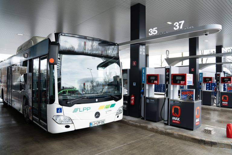 lpp, avtobus, črpalka