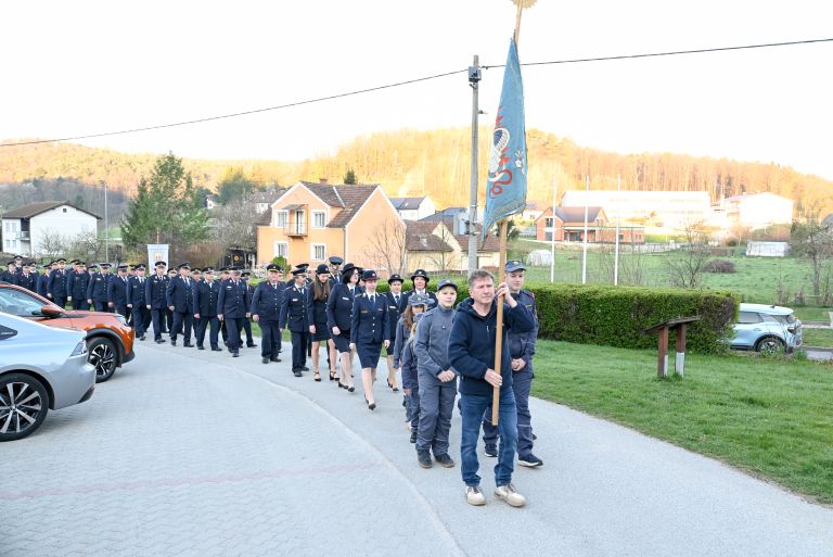 velika-noc, zupnija-grad, vstajenjska-procesija