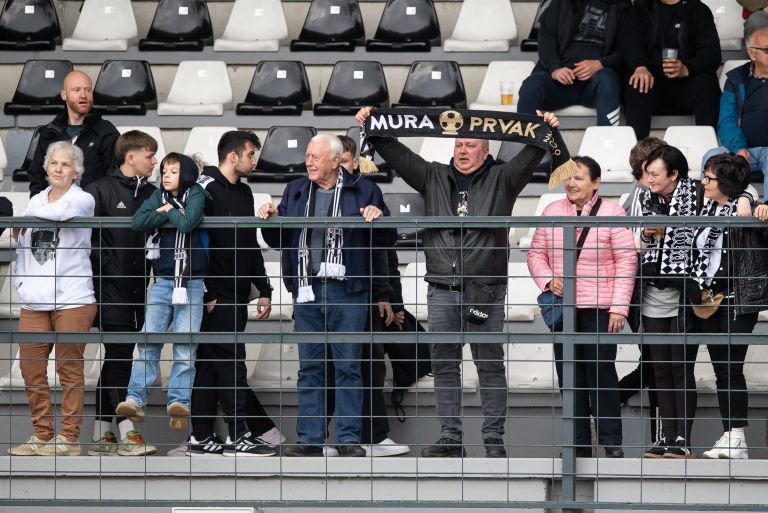 mura, olimpija, tribune, gledalci