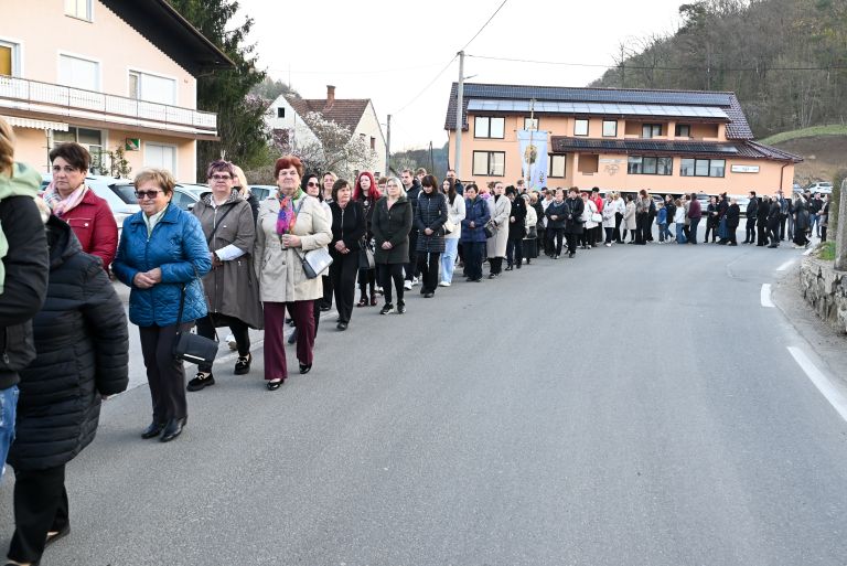 velika-noc, zupnija-grad, vstajenjska-procesija