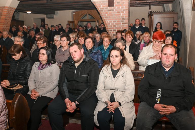 velika-noc, zupnija-grad, vstajenjska-procesija