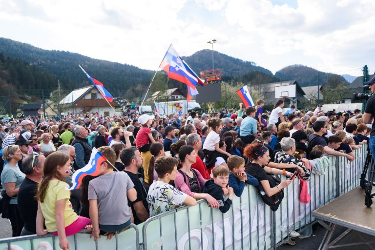 nika domen prevc sprejem dolenja vas.jpg