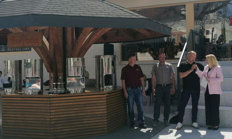 fontana-cvicka, smarjeta, odprtje