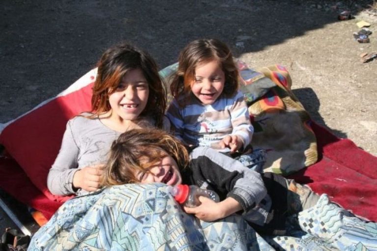 romski otroci arhiv dDL.jpg