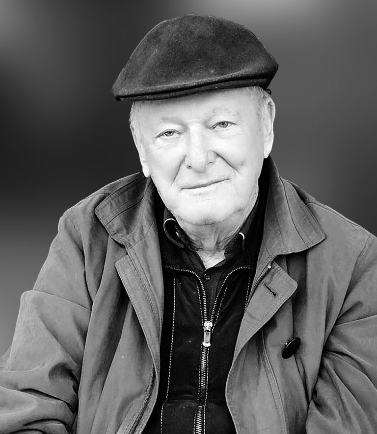 142312_127058__2kol_stran 11_d14_japeljmiha BW.jpg